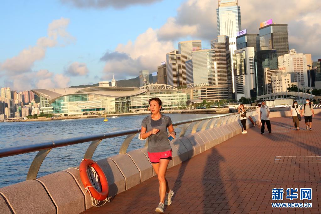 香港今晚必开一肖,数据分析决策_领航款34.457