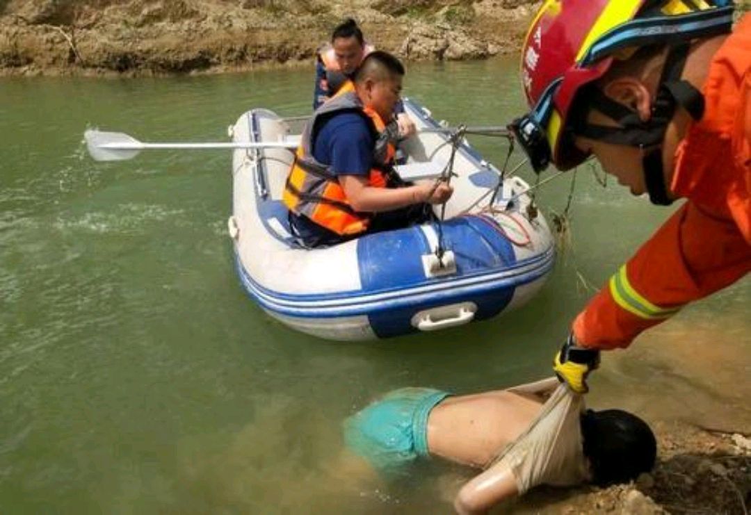 学生挂八科后失联溺亡事件引发教育缺失反思及应对之策探讨