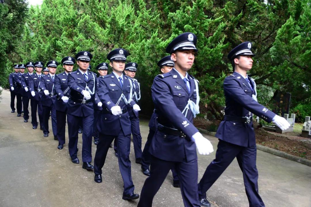 建湖事业单位招聘网，人才与事业的连接桥梁