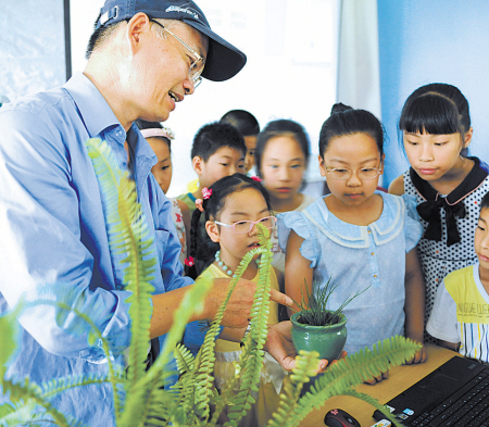 五岁孩童的植物启蒙课，孩子与植物学家的教育之旅