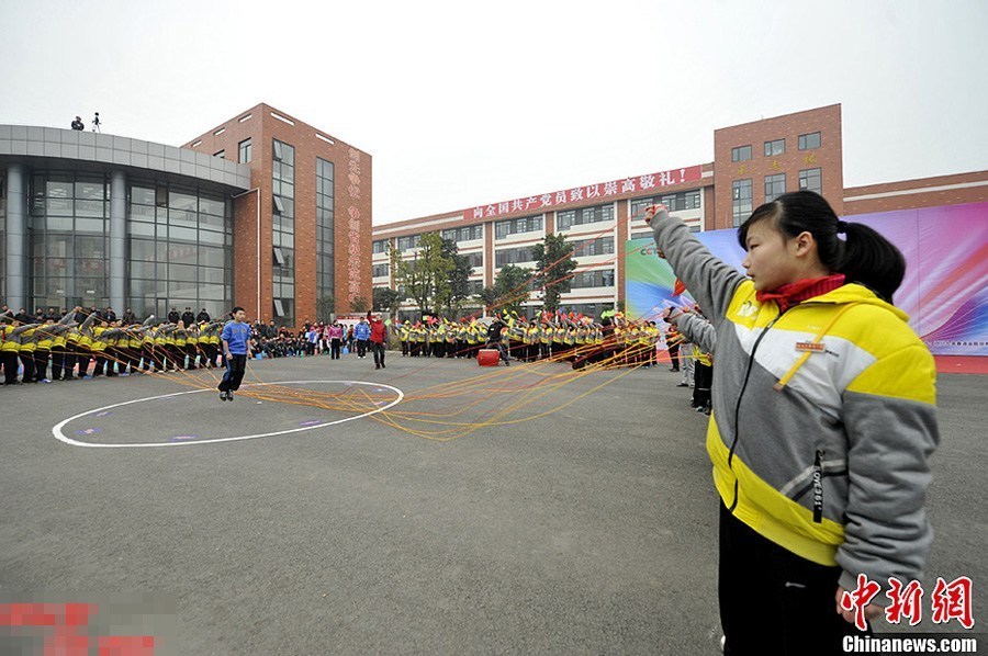 成都高中生破吉尼斯纪录，青春力量与超越勇气的辉煌时刻