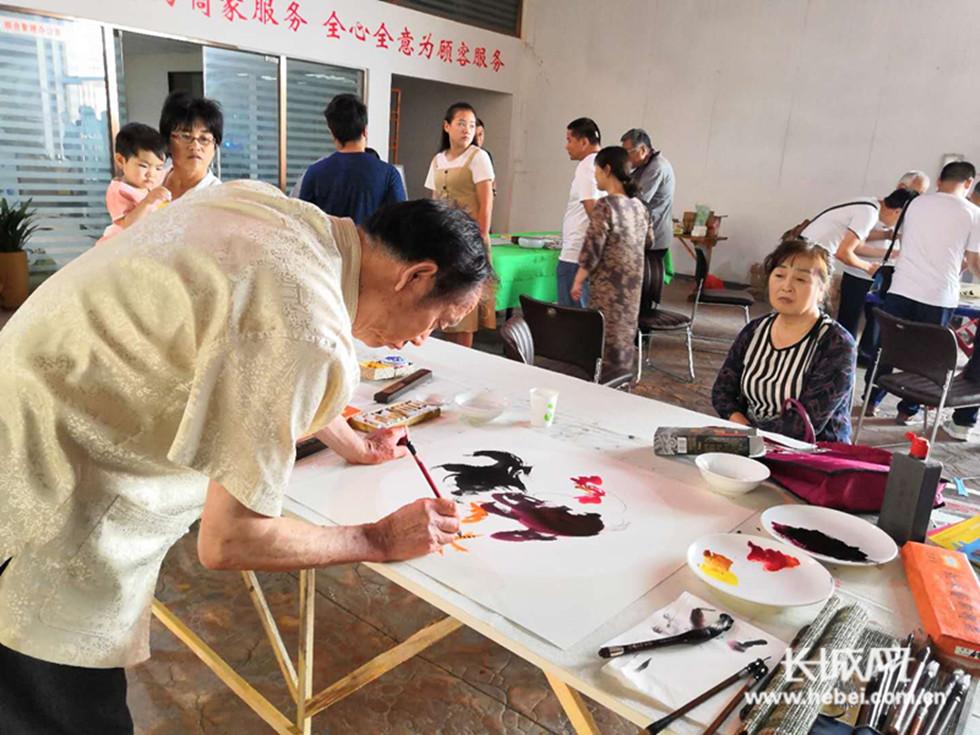 师生携手助力，两天募集十五万善款拯救十四岁少年困境