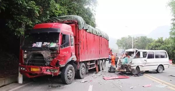 日本地面塌陷事故，救援挑战与应对措施